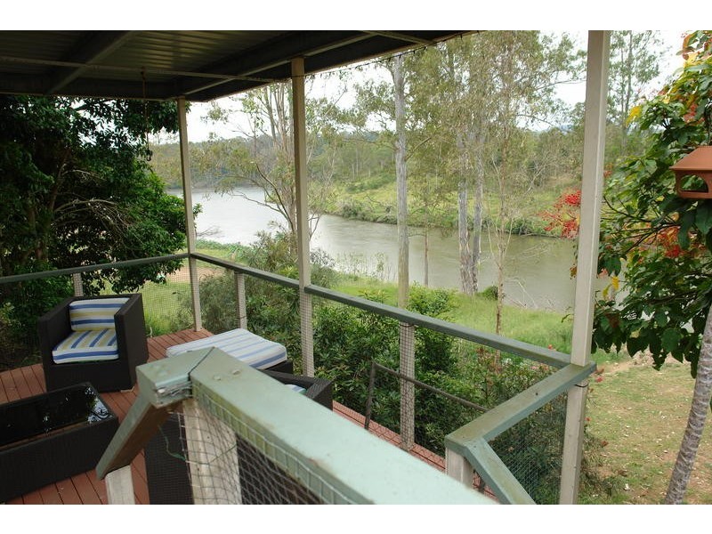 17 Wandoo Ct, Karana Downs QLD 4306